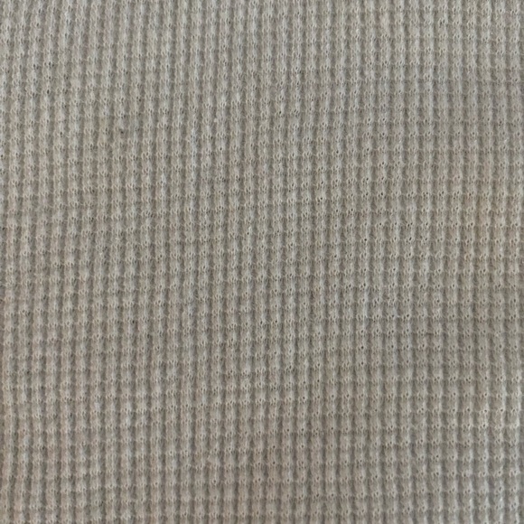 EUC Men’s Old Navy Thermal Top - Picture 8 of 8